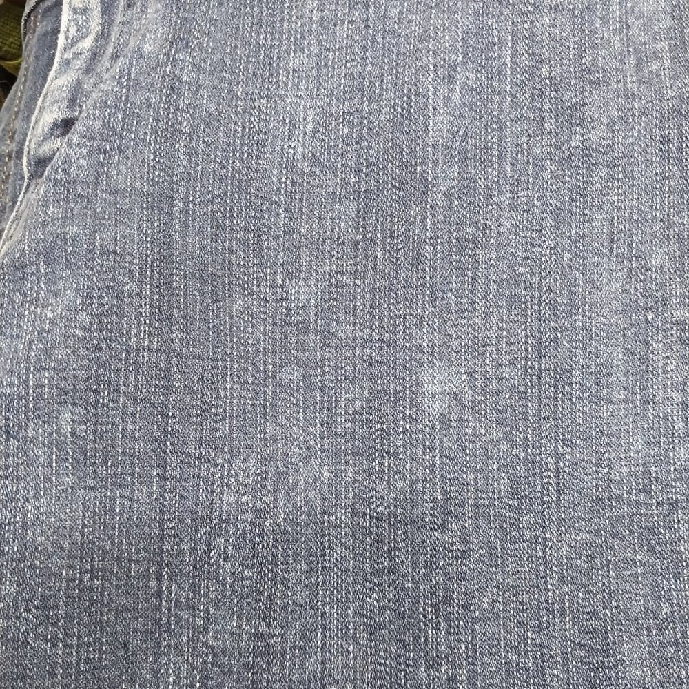 37855 Size 12 Upcycled Levi't Appliqued With Quilted Flower Trim. - Picture 7 of 7